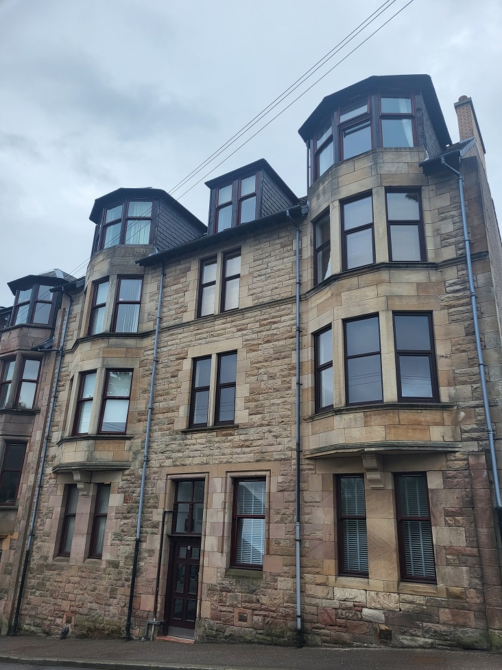 1 bedroom 2nd floor tenement flat without lift in Greenock East