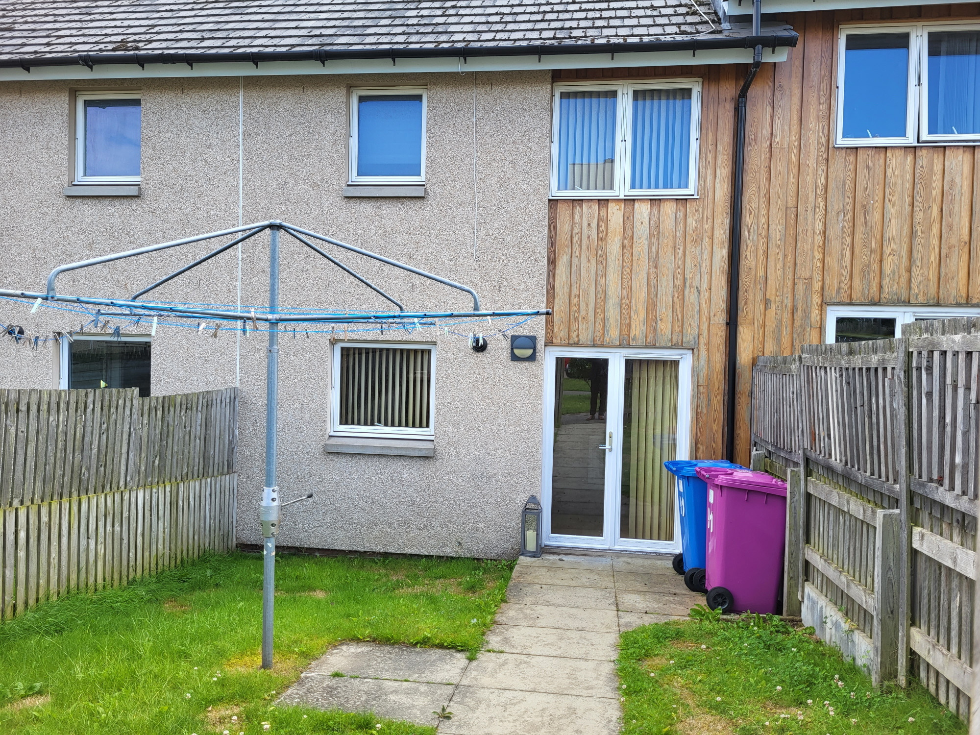 2 bedroom mid terraced house in Elgin New Elgin, Moray These Homes