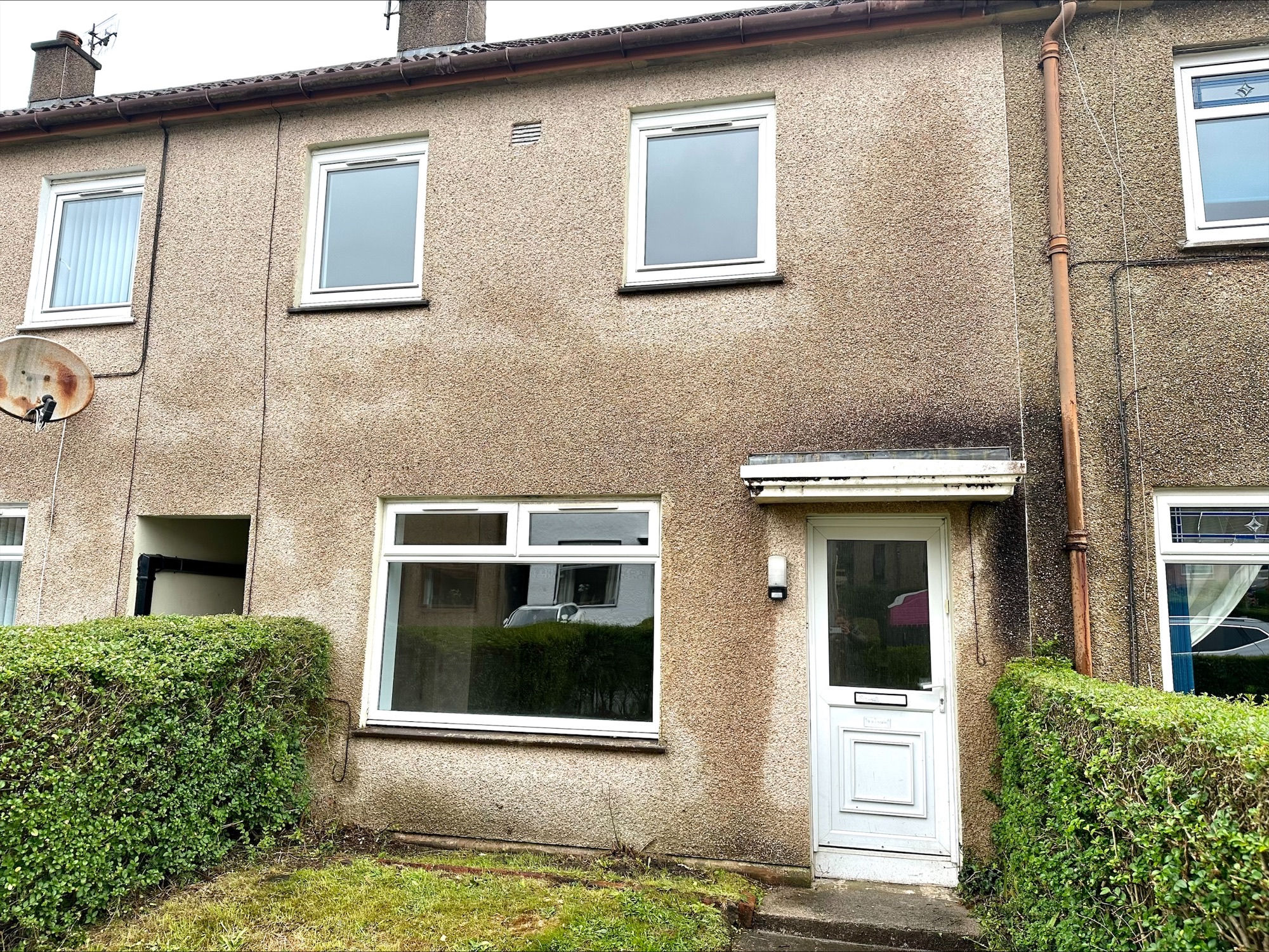 2 bedroom mid terraced house in Town Centre, Inverclyde These Homes