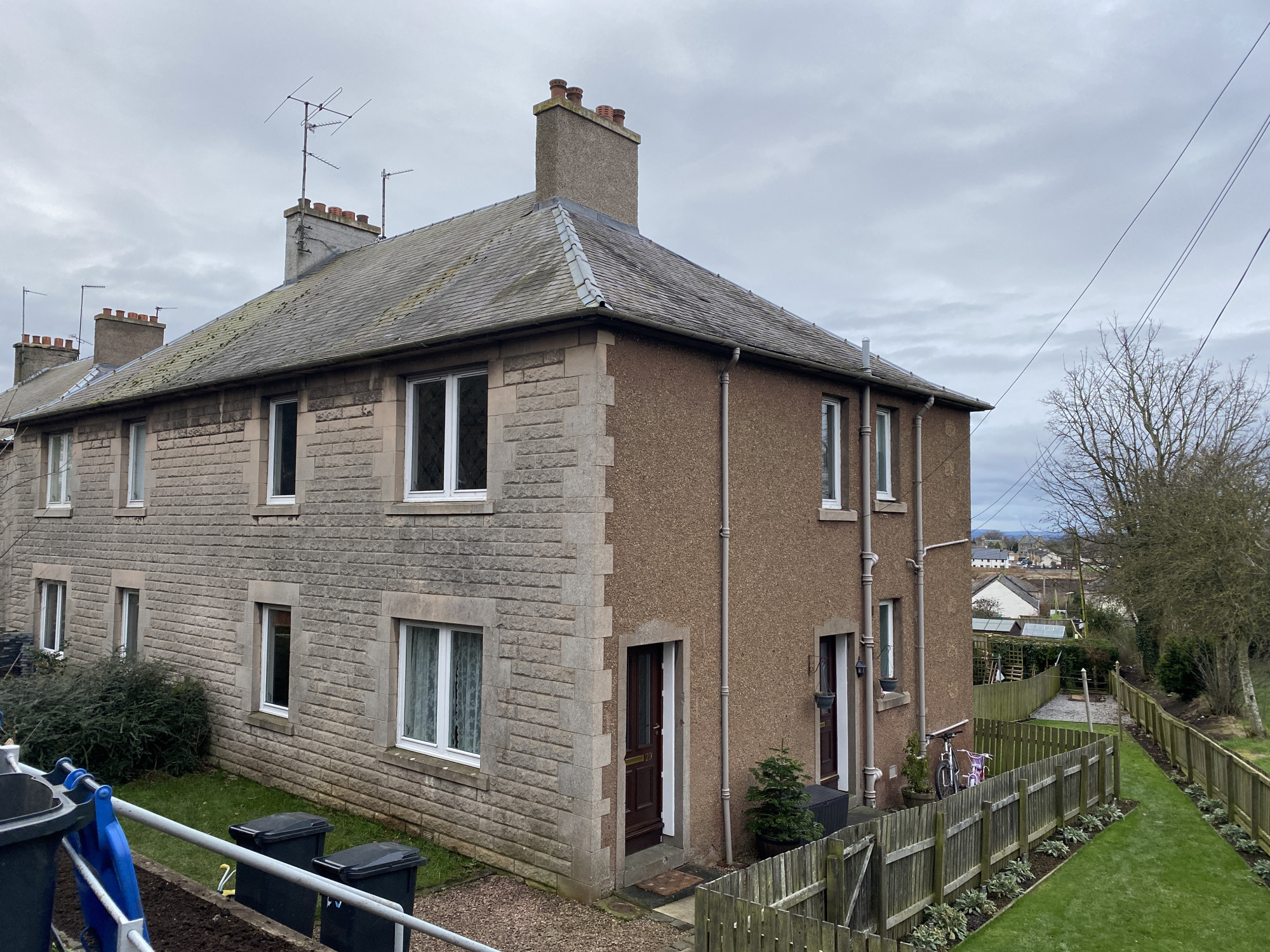 2 bedroom ground floor four in a block lower floor in Duns, Scottish