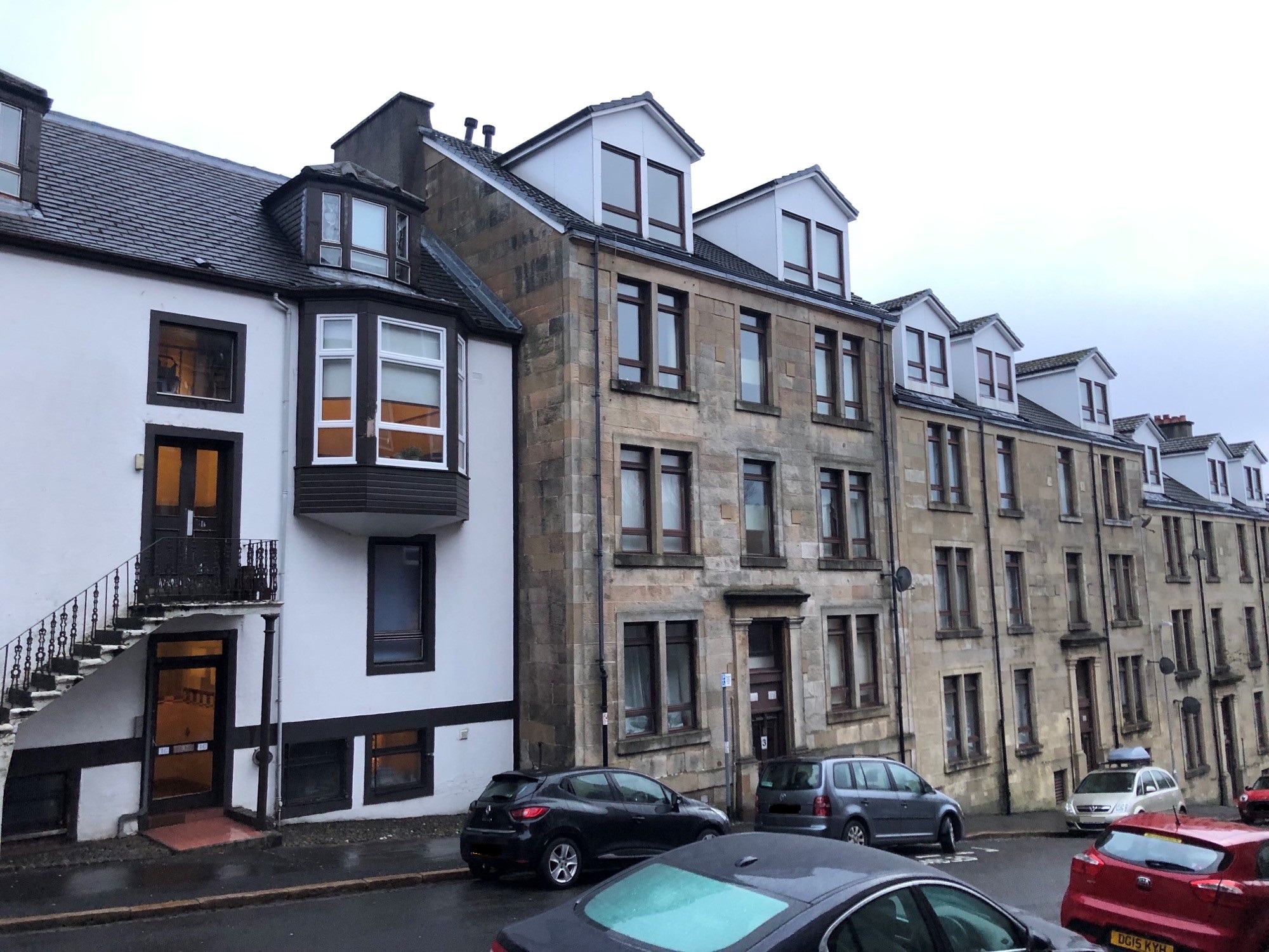 1 bedroom 1st floor tenement flat without lift in Greenock Central