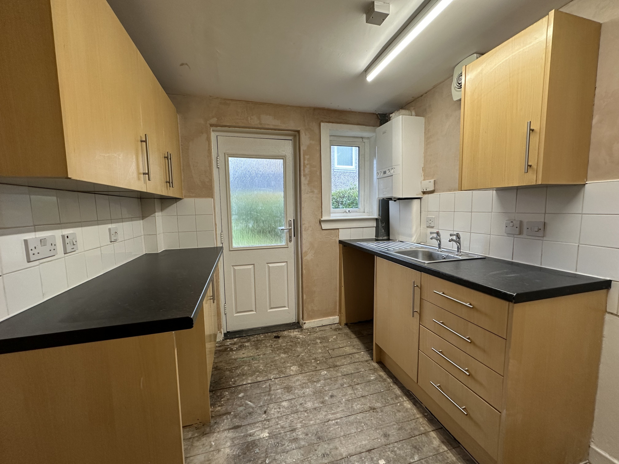 2 bedroom end terraced house in Fancy Farm/Wren Road, Inverclyde