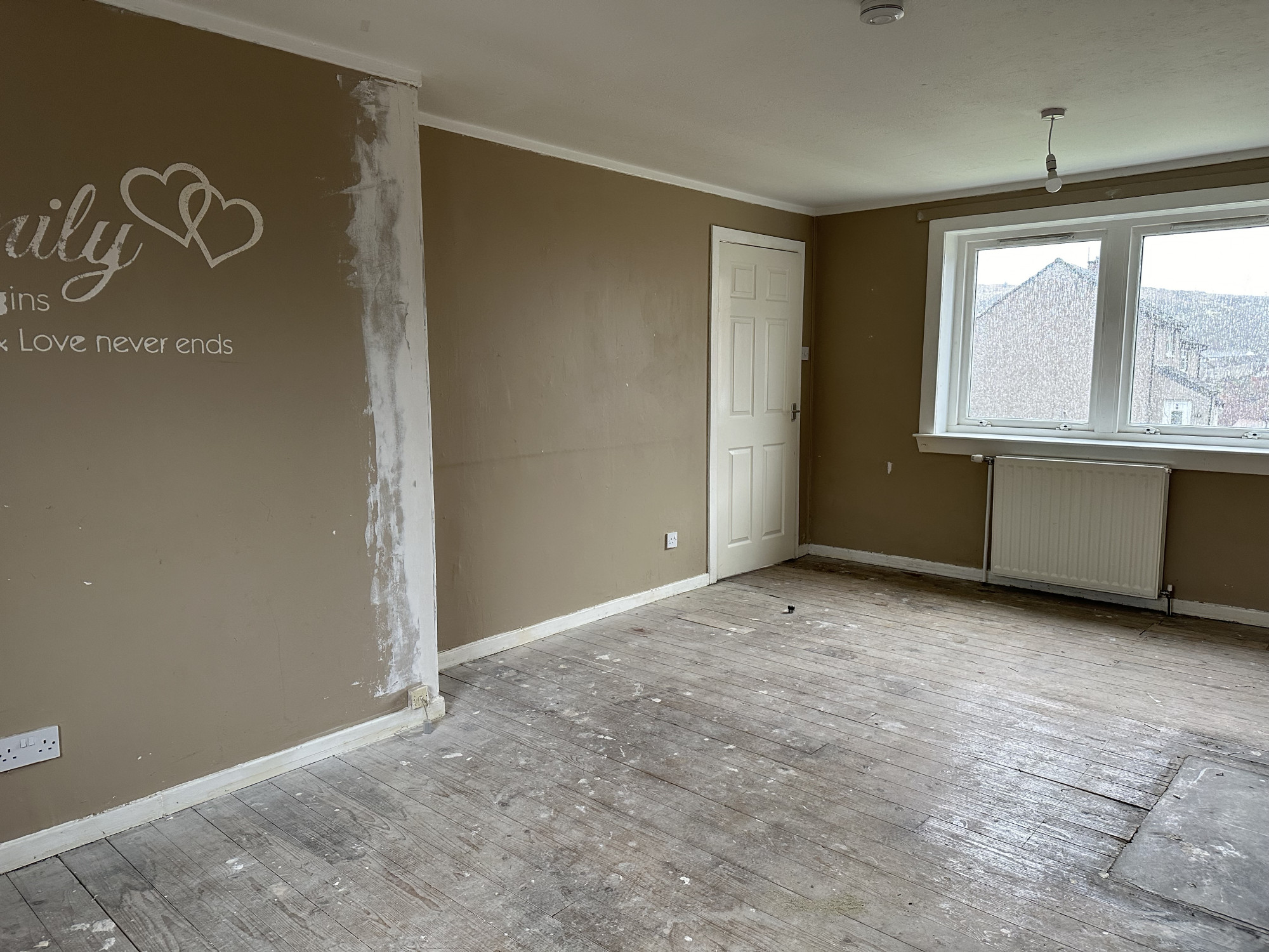 2 bedroom end terraced house in Fancy Farm/Wren Road, Inverclyde