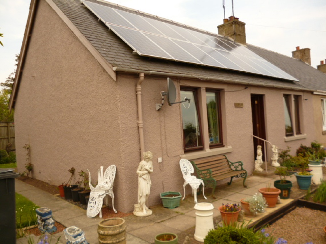 2 bedroom semi detached bungalow in Greenlaw, Scottish Borders These