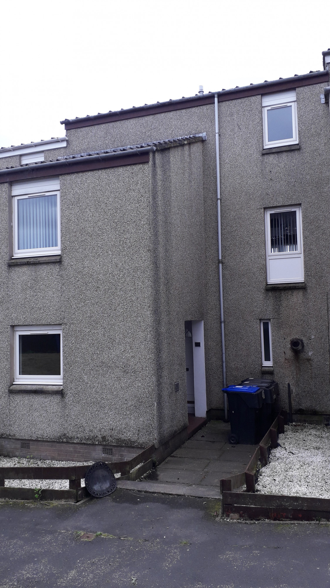 4 bedroom mid terraced house in Portlethen, Aberdeenshire These Homes