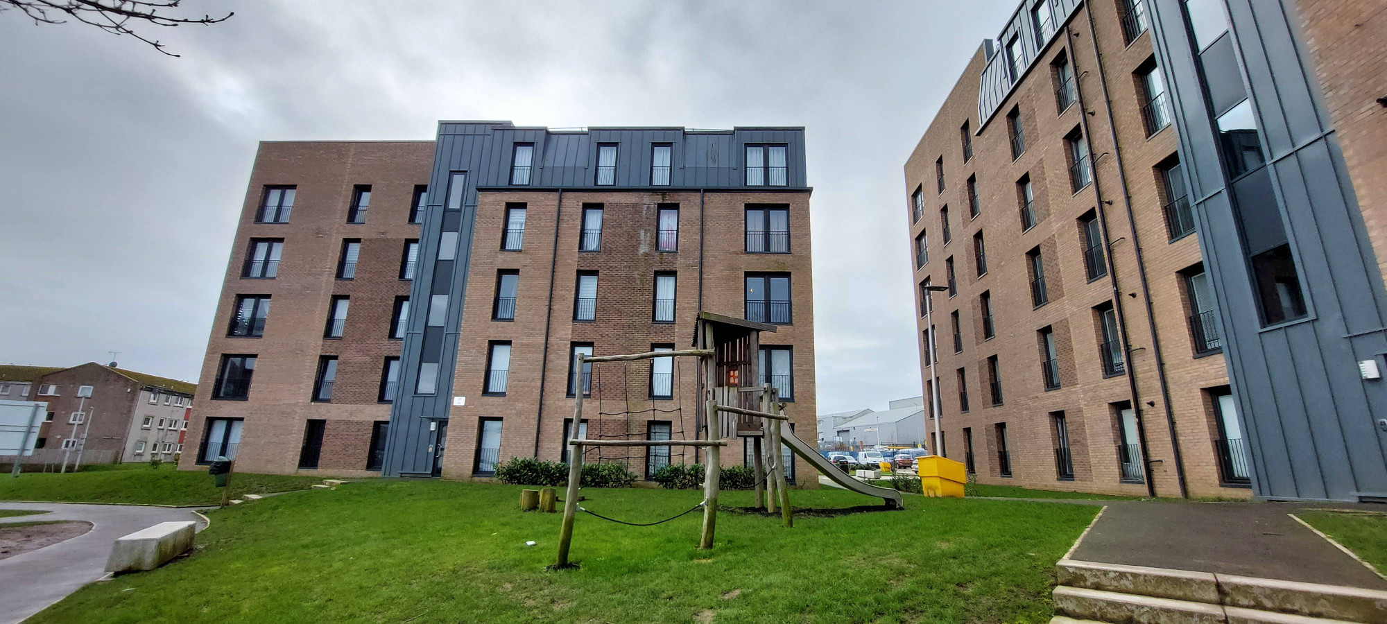 3 bedroom 2nd floor flat with lift in Tillydrone, Aberdeen City These